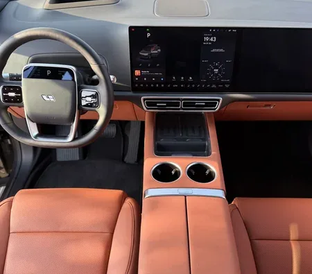 Li Auto L9 2024 in Dubai — photo 9