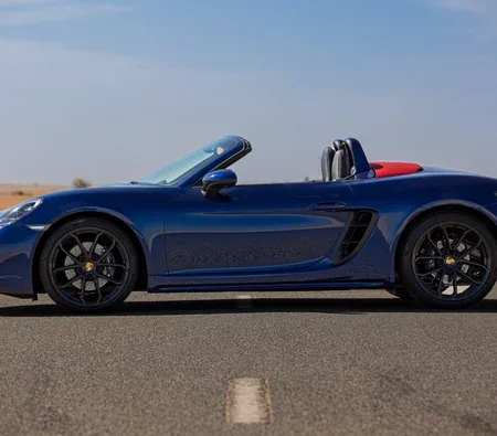 Porsche 718 Boxster Convertible 2024 — аренда в Дубае — фото 7