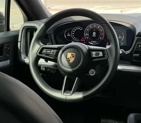 Porsche Cayenne Coupe 2025 in Dubai — photo 3