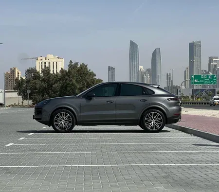 Porsche Cayenne Coupe 2025 in Dubai — photo 4