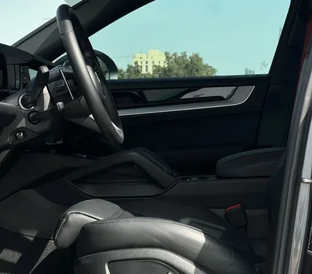 Porsche Cayenne Coupe 2025 in Dubai — photo 8