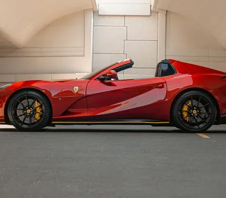 Ferrari 812 GTS 2023 — аренда в Дубае — фото 7
