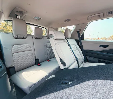 Nissan Pathfinder 2024 in Dubai — photo 8