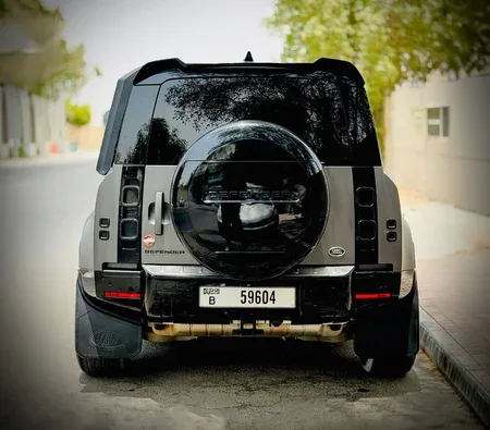 Land Rover Defender V6 2022 in Dubai — photo 4