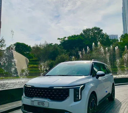 Kia Carnival 2025 — аренда в Дубае — фото 10