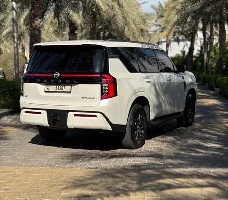Nissan Patrol Titanium 2025 in Dubai — photo 5