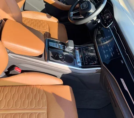 Audi RS Q8 2023 — аренда в Дубае — фото 9