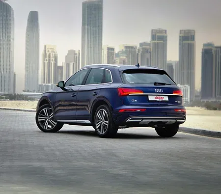 Audi Q5 2025 in Dubai — photo 5
