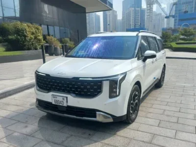 Kia Carnival 2025 — Dubai