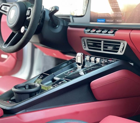 Porsche 911 Carrera S 2025 — аренда в Дубае — фото 6