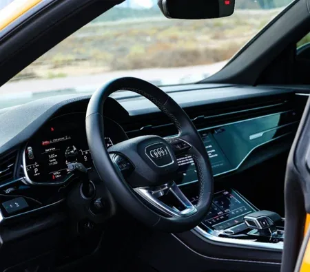 Audi Q8 2021 — аренда в Шардже — фото 5