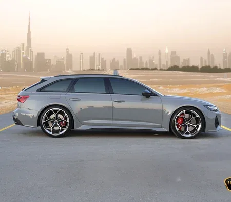 Audi RS6 avant performance 2024 in Sharjah — photo 5