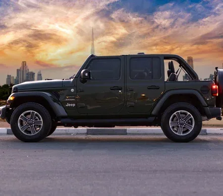 Jeep Wrangler Unlimited Sahara Edition 2021 — аренда в Рас-эль-Хайме — фото 4