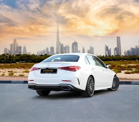 Mercedes-Benz C200 2024 in Ras Al Khaimah — photo 5