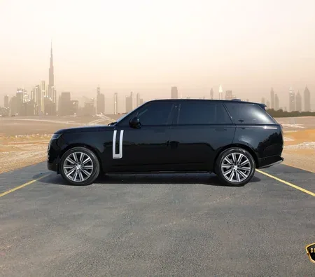 Land Rover Range Rover Vogue Autobiography Long 2023 in Ras Al Khaimah — photo 7