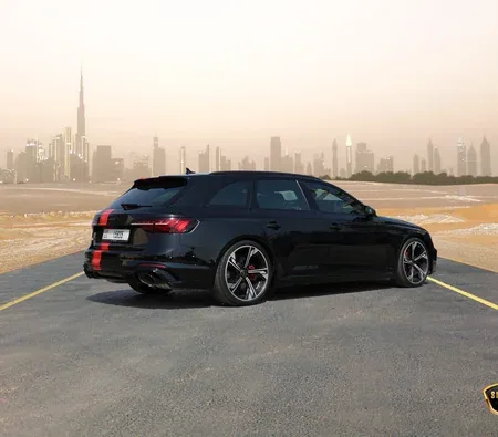 Audi RS4 Competition 2024 in Ras Al Khaimah — photo 3