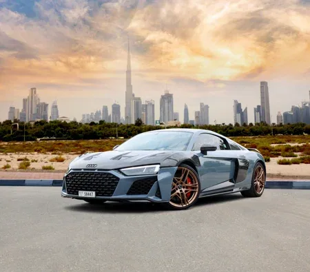 Audi R8 Coupe V10 2022 in Abu Dhabi — photo 4