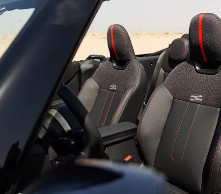 Mini Cooper JCW Convertible 2025 — аренда в Дубае — фото 3