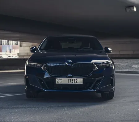 BMW 520i 2025 in Dubai — photo 3