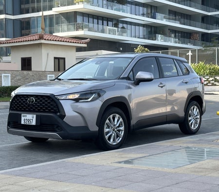 Toyota Corolla Cross 2023 напрокат