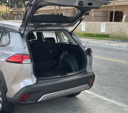Toyota Corolla Cross 2023 — аренда в Дубае — фото 9