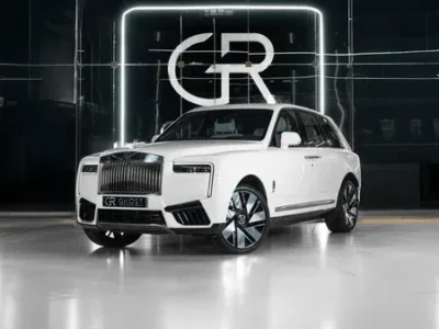 Rolls-Royce Cullinan Silver Badge 2025