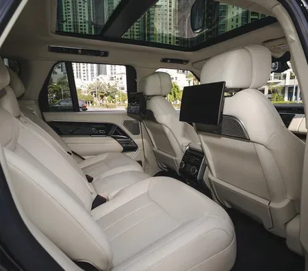 Land Rover Range Rover Vogue Autobiography V6 2024 in Dubai — photo 4
