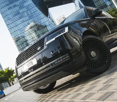 Land Rover Range Rover Vogue Autobiography V6 2024 in Dubai — photo 8