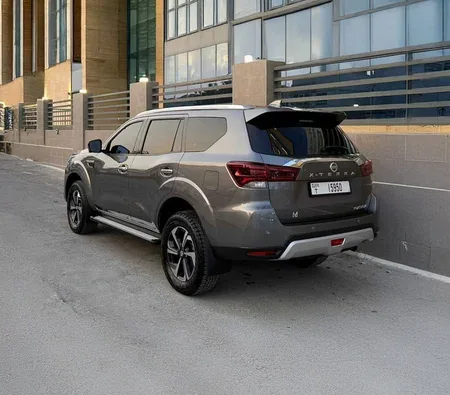 Nissan Xterra 2023 in Dubai — photo 4