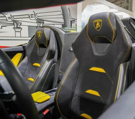 Lamborghini Huracan Evo Spyder 2023 in Dubai — photo 4