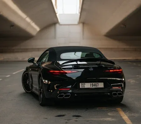 Mercedes-Benz SL63 AMG 2025 — аренда в Дубае — фото 5
