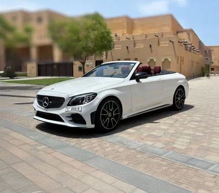 Mercedes-Benz C300 Convertible 2022 напрокат