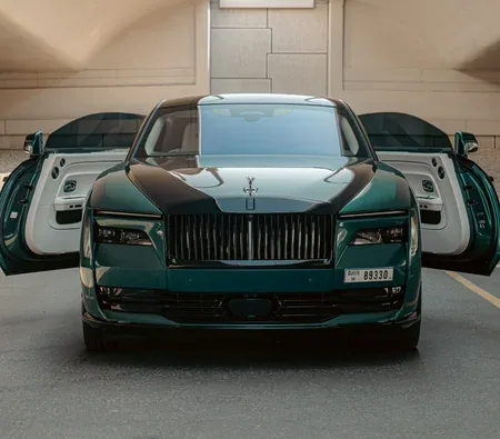 Rolls-Royce Spectre 2024 — аренда в Дубае — фото 4