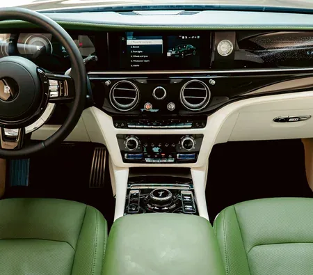 Rolls-Royce Spectre 2024 — аренда в Дубае — фото 9