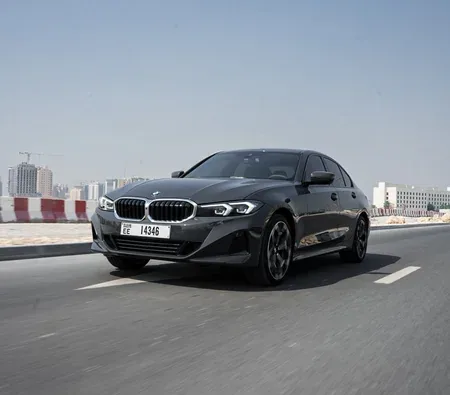 BMW 318i 2025 in Dubai — photo 6