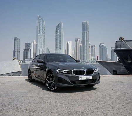 BMW 318i 2025 in Dubai — photo 8