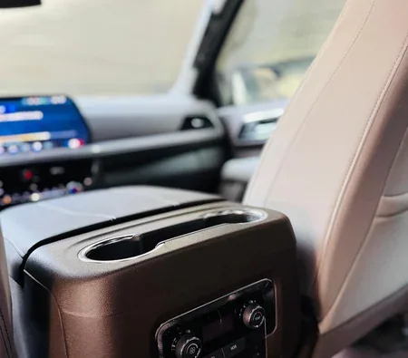 Chevrolet Tahoe LT 2025 — аренда в Дубае — фото 8