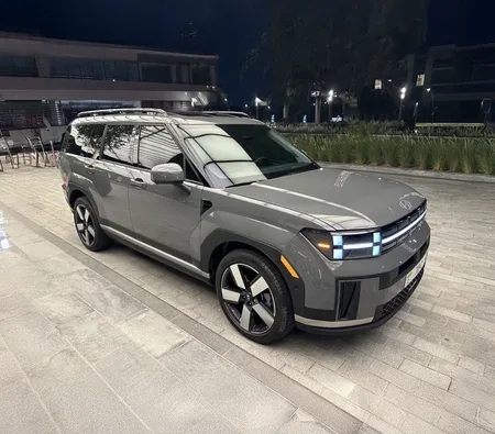 Hyundai Santa Fe 2024 in Dubai — photo 2