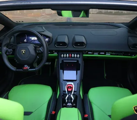 Lamborghini Huracan Evo Spyder 2023 in Abu Dhabi — photo 2