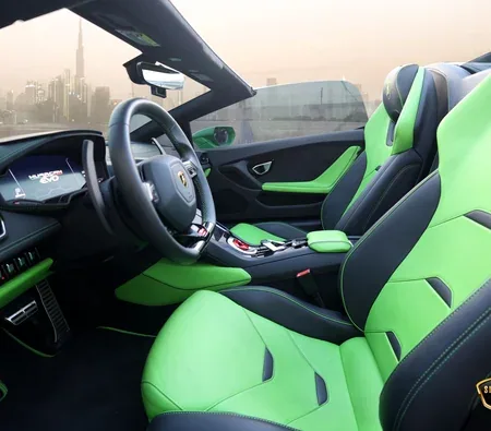 Lamborghini Huracan Evo Spyder 2023 in Abu Dhabi — photo 5