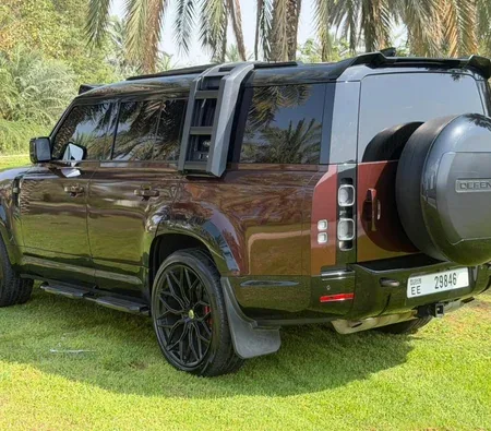 Land Rover Defender 2023 — аренда в Дубае — фото 7