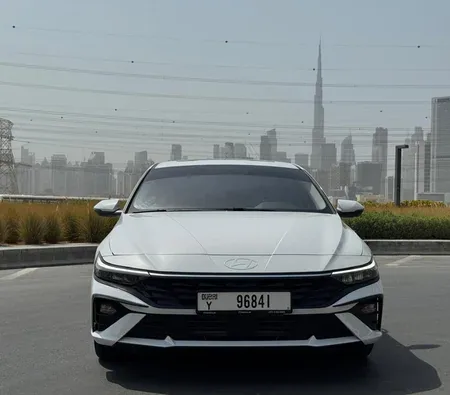 Hyundai Elantra 2025 in Dubai — photo 2