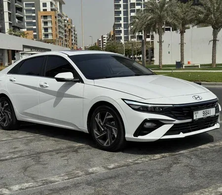 Hyundai Elantra 2025 in Dubai — photo 3