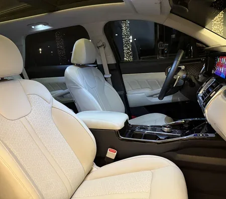 Kia Sorento 2023 in Dubai — photo 9
