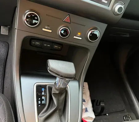 Hyundai Creta 5 Seater 2025 in Dubai — photo 4