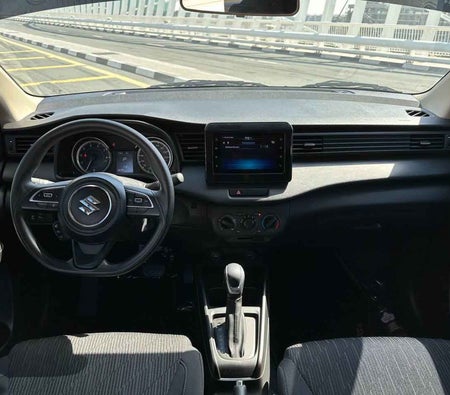 Suzuki Ertiga 2023 — аренда в Дубае — фото 2