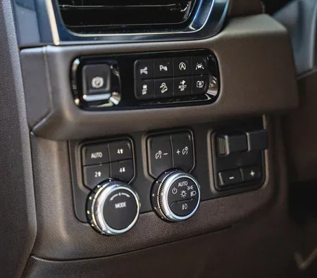 GMC Yukon Elevation 2025 in Dubai — photo 6