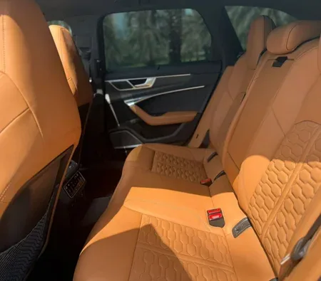 Audi RS6 2025 — аренда в Дубае — фото 6
