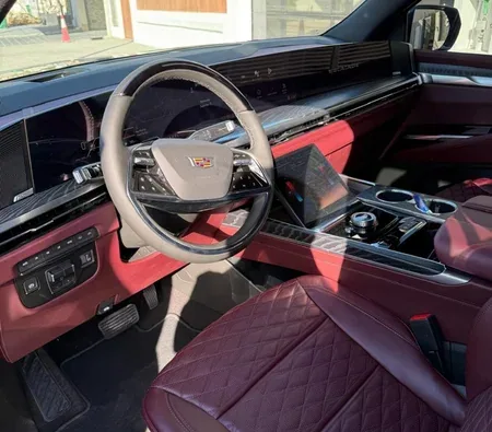 Cadillac Escalade Platinum 2025 — аренда в Дубае — фото 2