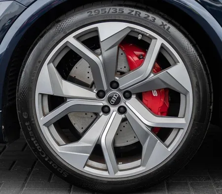 Audi RS Q8 2024 in Dubai — photo 8